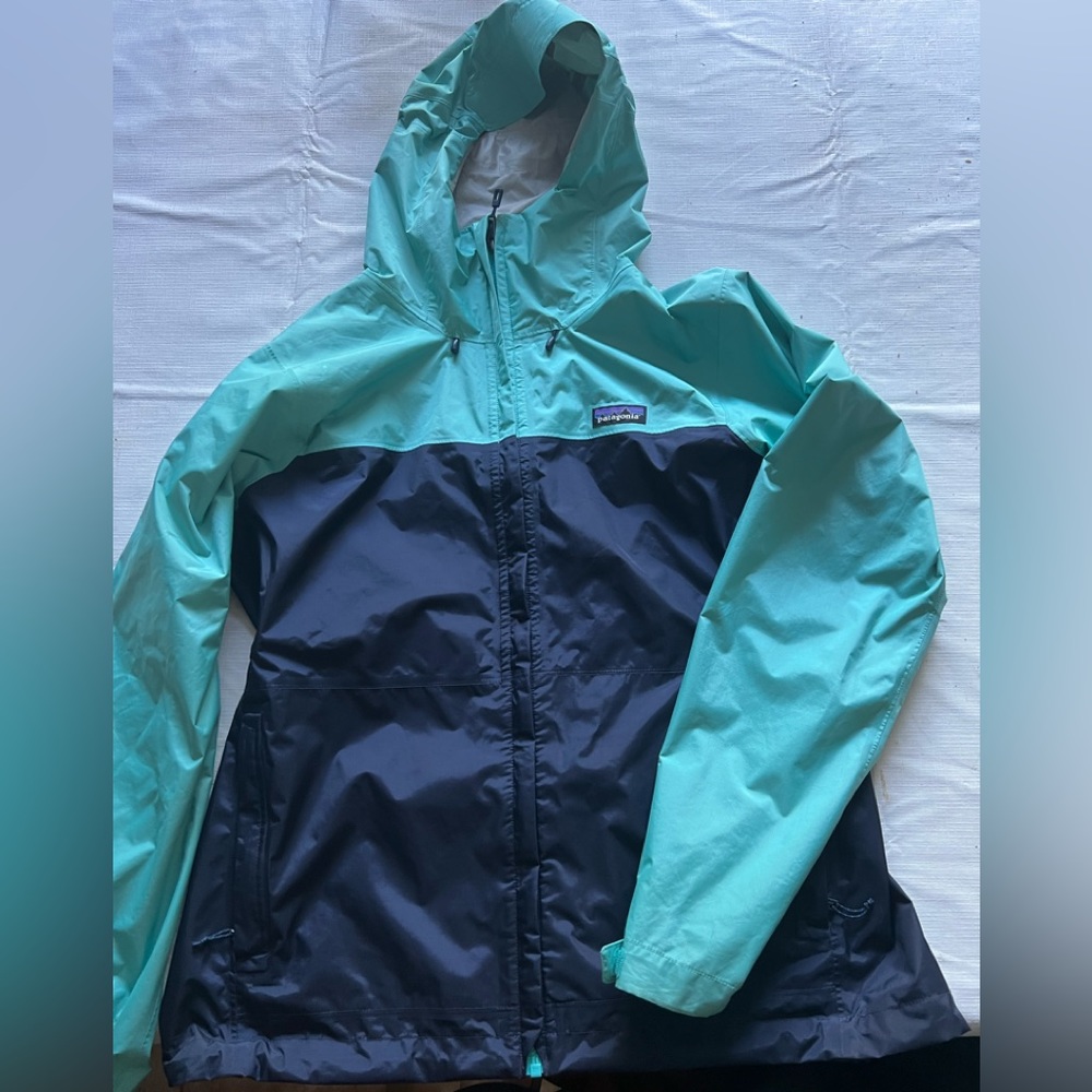 Patagonia Windbreaker/Rain Coat